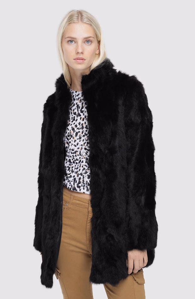 ¿Cómo se llaman los abrigos que tienen pelo?