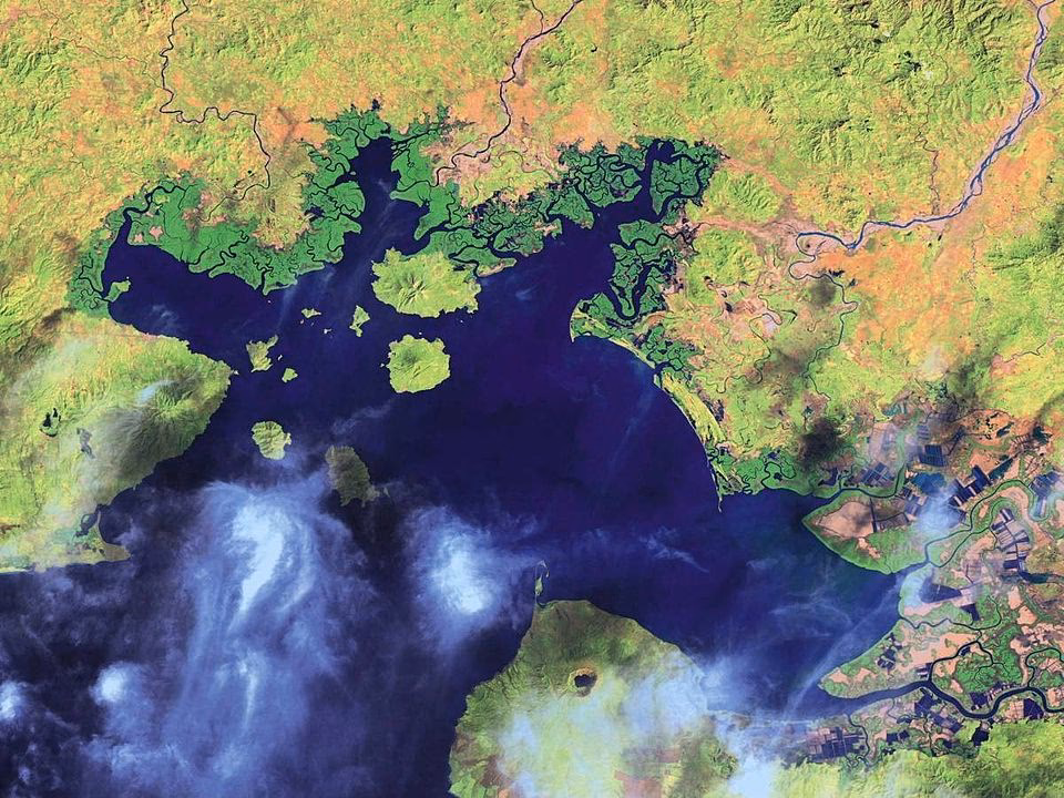 ¿Cuánto mide la isla El Conejo?