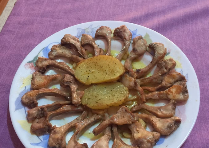 ¿Cómo comer costillas de conejo?