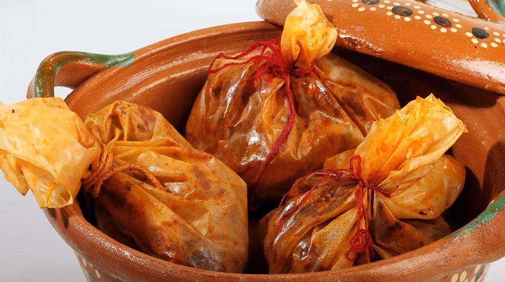 ¿Qué es mixiote de conejo?